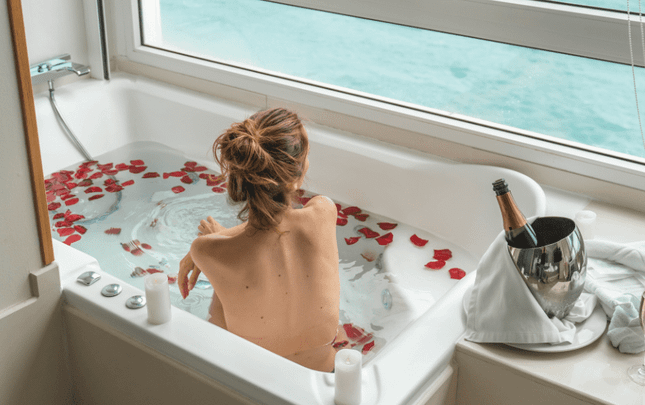 Джакуззи Yacht Club с видом на море Отель Villa Venecia Boutique Бенидорме Джакуззи Yacht Club с видом на море Отель Villa Venecia Boutique Бенидорме